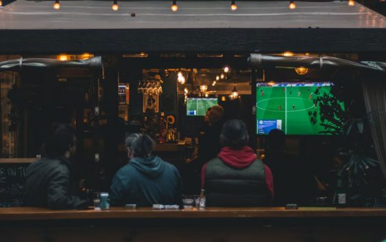 Featured image Reasons It Is Better to Watch Football in Pubs Than at a Stadium 563x353 - Reasons It Is Better to Watch Football in Pubs Than at a Stadium